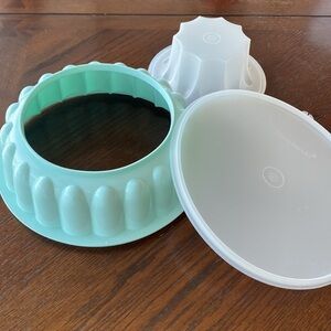 𝅺Tupperware - Vintage Jell-O and Asp Mould